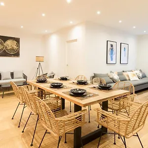 https://new-guggenheim-by-staynn-apartments.bilbaohotelsspain.com