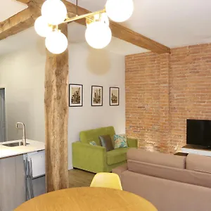 https://magnifico-piso-frente-al-casco-viejo-de-bilbao.bilbaohotelsspain.com