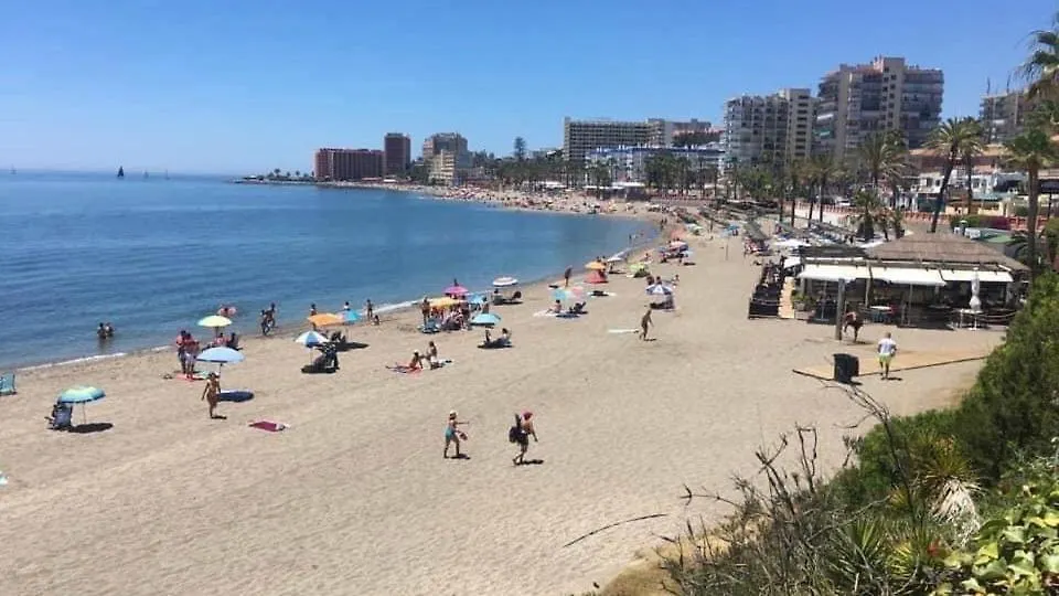 Victoria Luxury Beachfront Apartment In Benalmadena Costa 0*,  Espanha